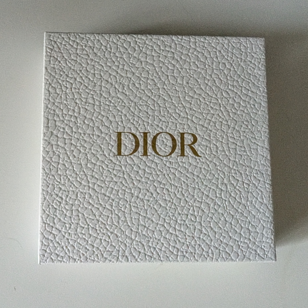 Christian Dior Pink Tiger Toile de Jouy Compact Mirror NIB - Picture 5 of 5